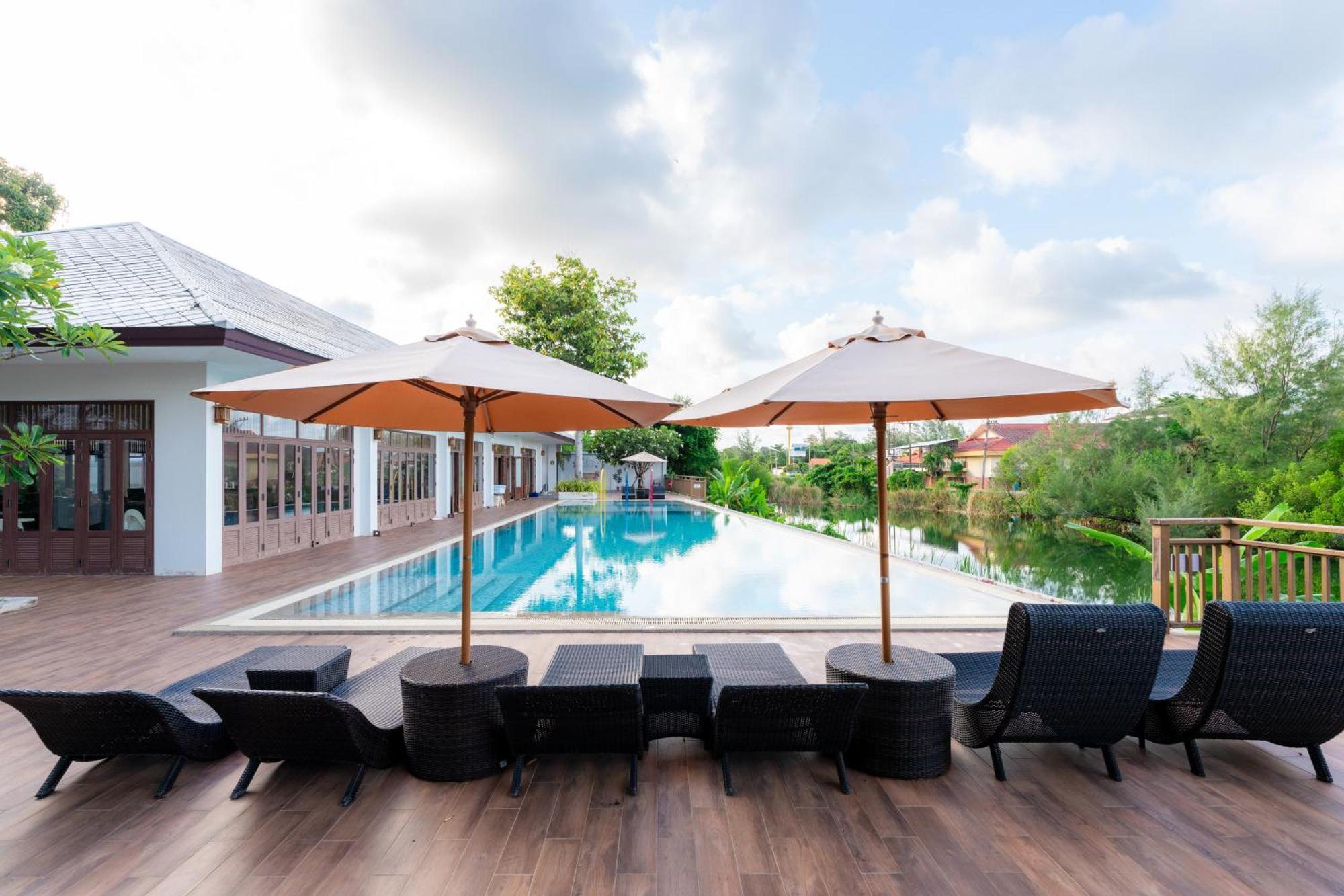 Baan Imm Sook Resort Chao Lao Beach Exterior photo