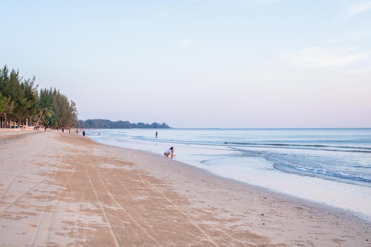 Baan Imm Sook Resort Chao Lao Beach Exterior photo